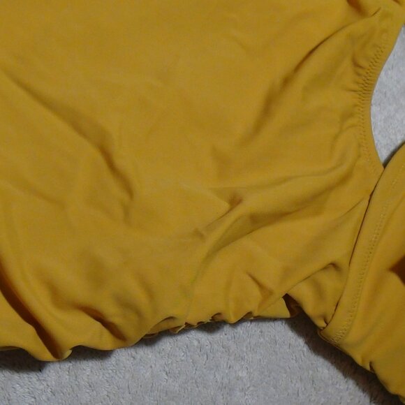 Shade & Shore Women's Asymmetric Twist One Piece Swimsuit Gold S,M.XL - Picture 13 of 16